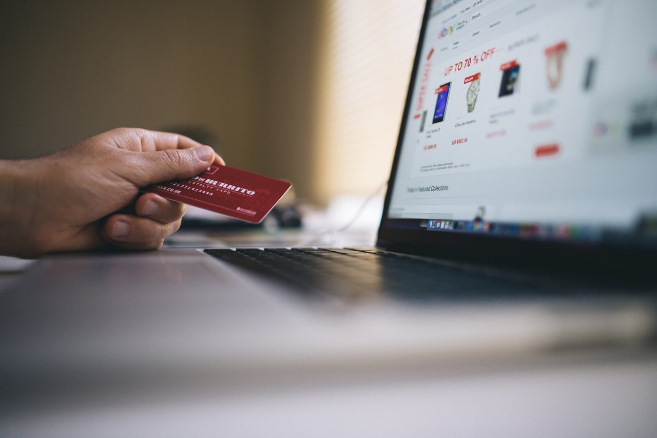 Idealne obuwie na każdą okazję? Postaw na zakupy online!